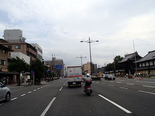 京都市内を走行中